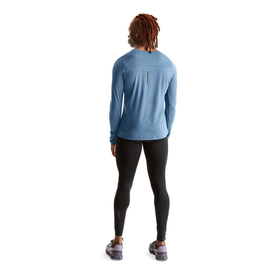 Back view of a model wearing an On Men's Performance Long-T in the Stellar colourway (8005042995362)
