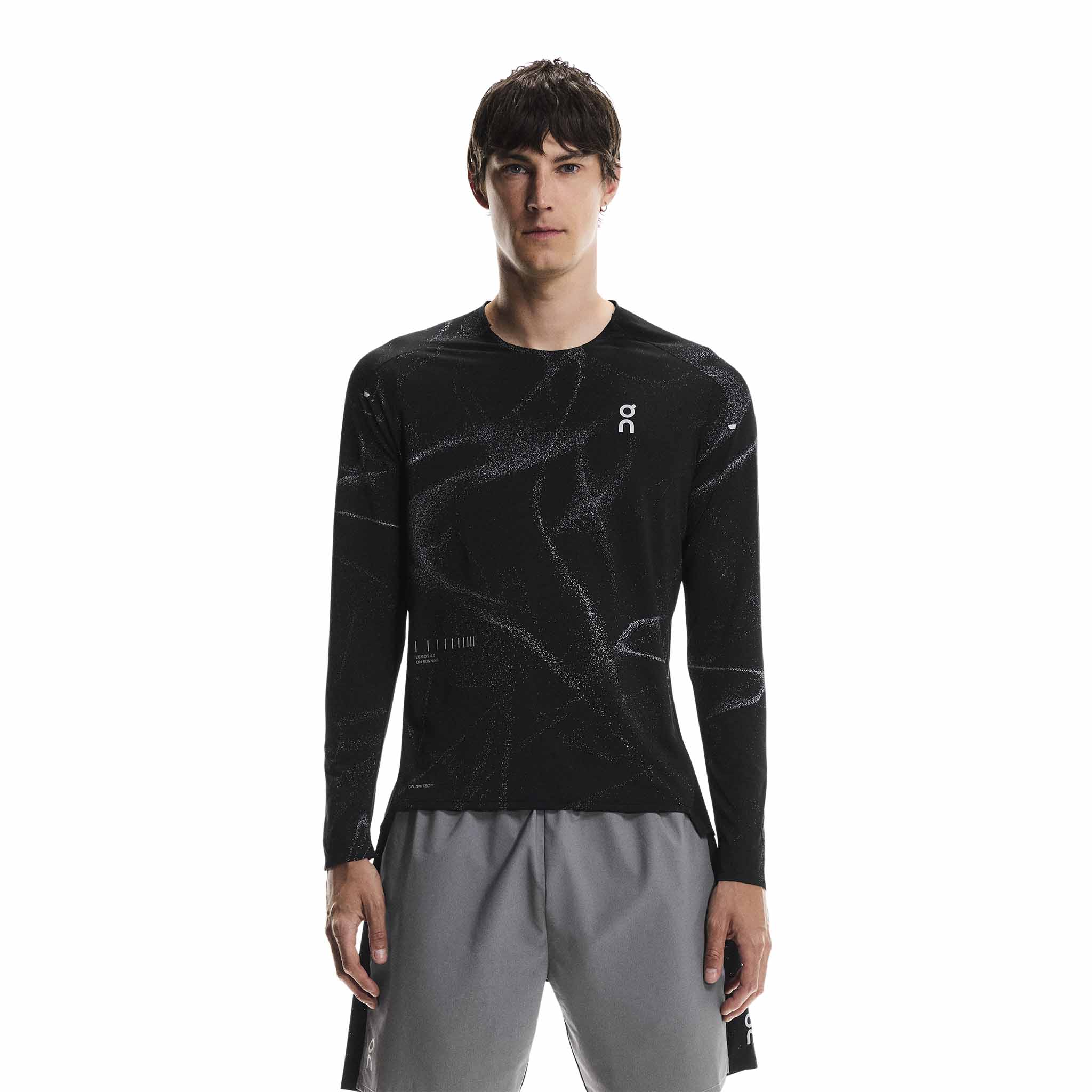 On Men's Performance Long-T Lumos - Black | Run4It