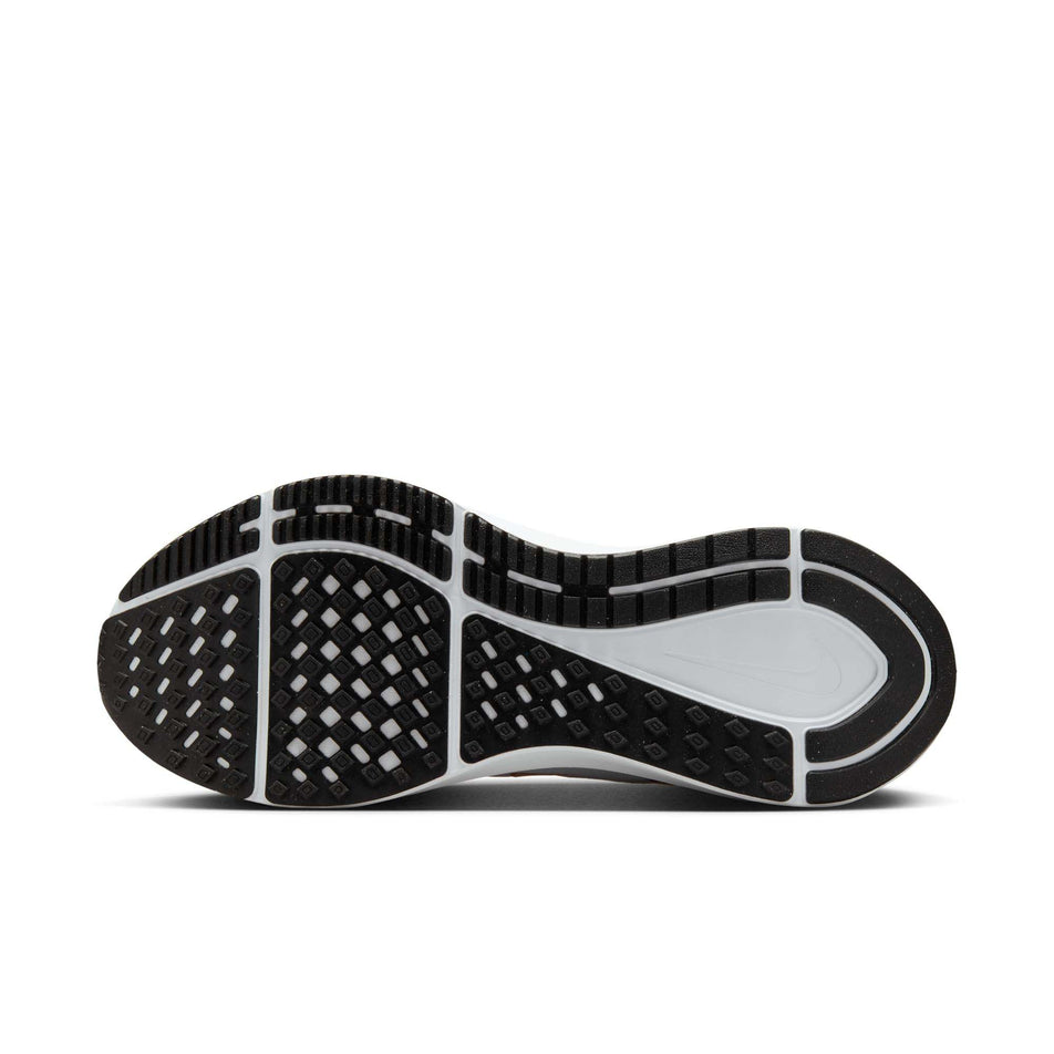 Outsole of the left shoe from a pair of Nike Men's Structure 25 Road Running Shoes in the White/Fire Red-Black-Lt Smoke Grey colourway (8215133978786)