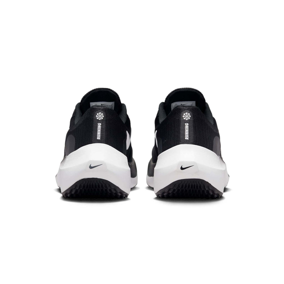 The back of a pair of Nike Men's Zoom Fly 5 Road Running Shoes in the Black/White colourway (8135104594082)