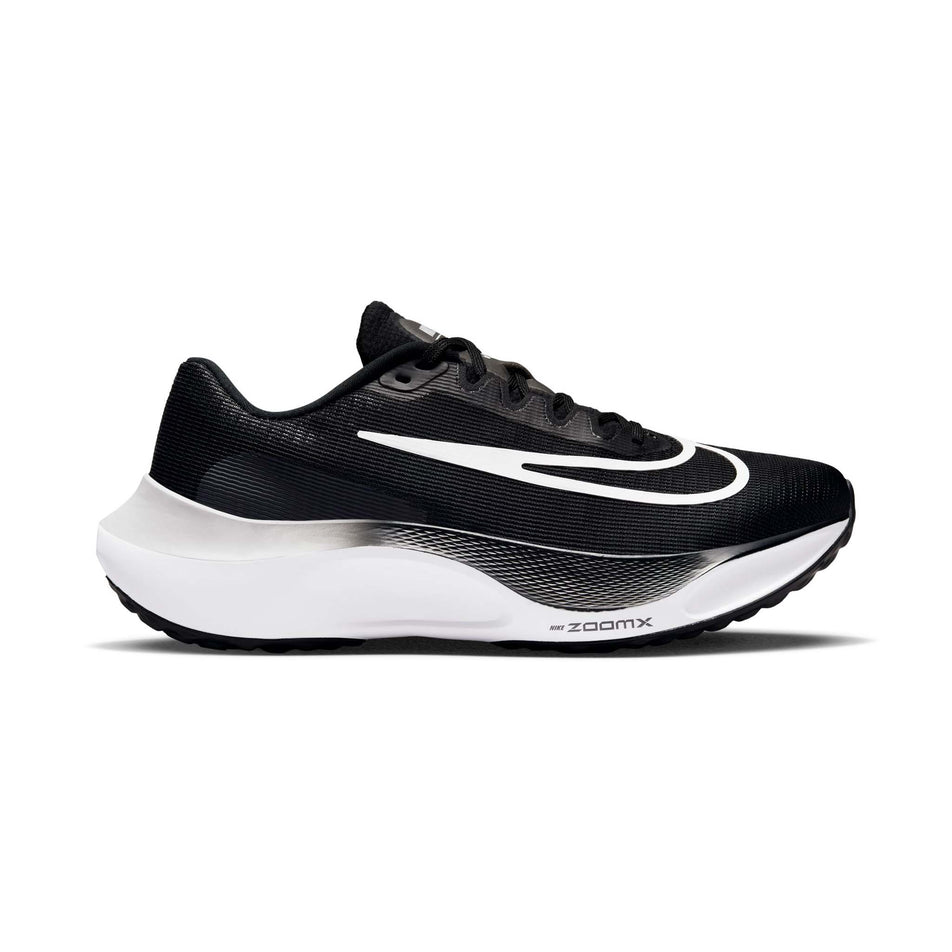 Lateral side of the right shoe from a pair of Nike Men's Zoom Fly 5 Road Running Shoes in the Black/White colourway (8135104594082)