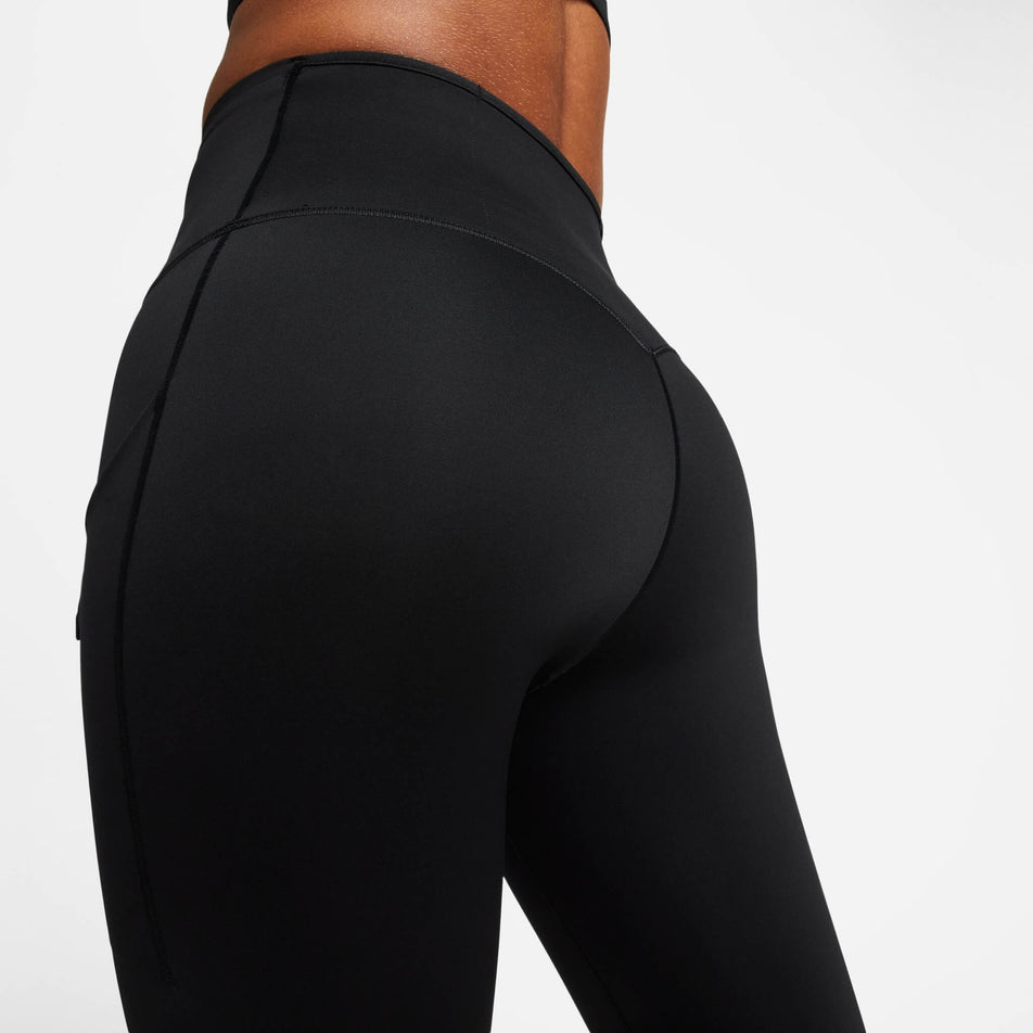 Nike Go Women's Firm-Support Mid-Rise Cropped Leggings with