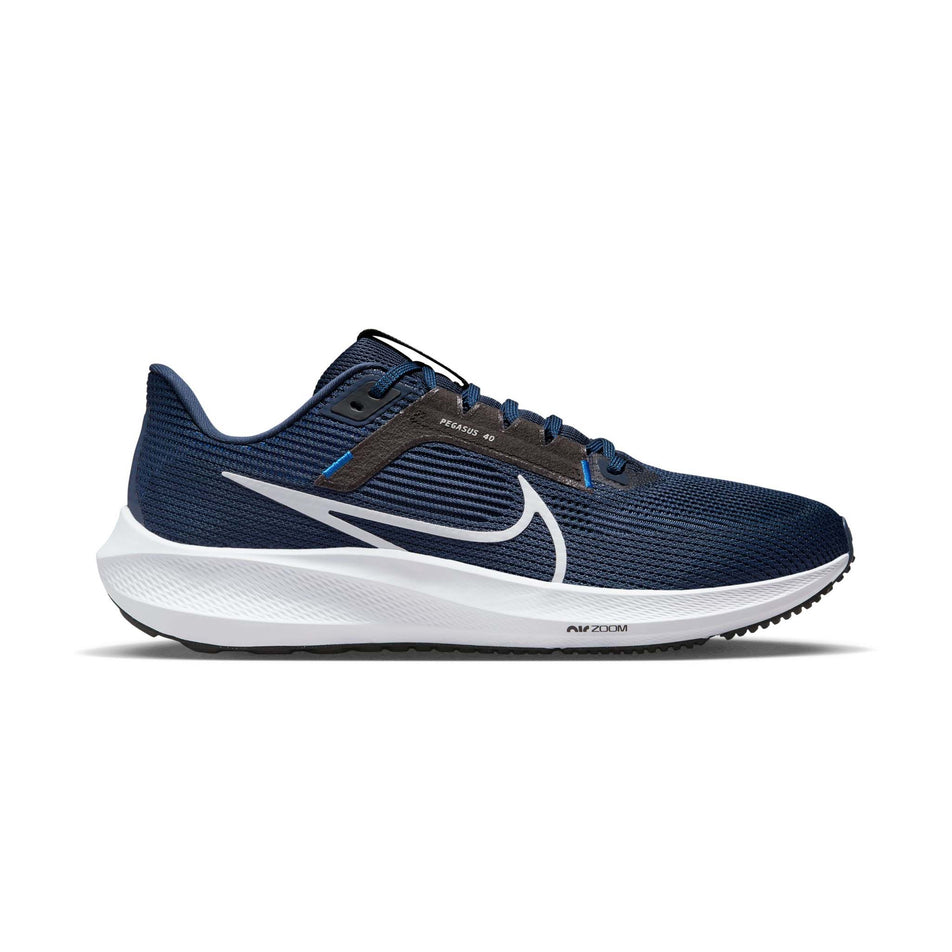 Lateral side of the right shoe from a pair of Nike Men's Air Zoom Pegasus 40 Running Shoes in the MIDNIGHT NAVY/PURE PLATINUM-BLACK colourway (7944370815138)