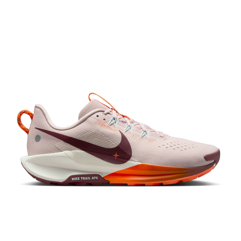 Lateral view of the right shoe from a pair of Nike Men's Pegasus Trail 5 Running Shoes in the Silt Red/Dark Team Red-Hyper Crimson colourway.  (8724571488418)