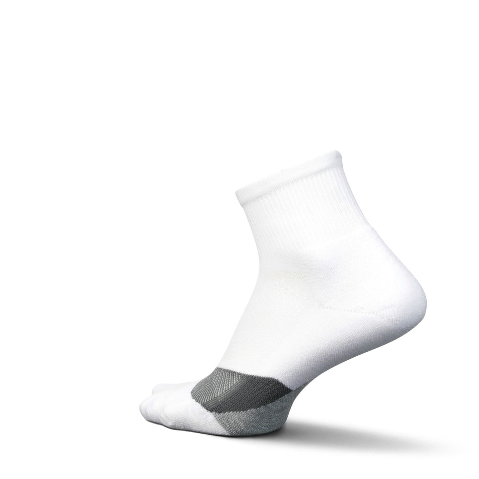 Lateral view of the left sock from a pair of Feetures Unisex Elite Light Cushion Quarter in the White colourway.