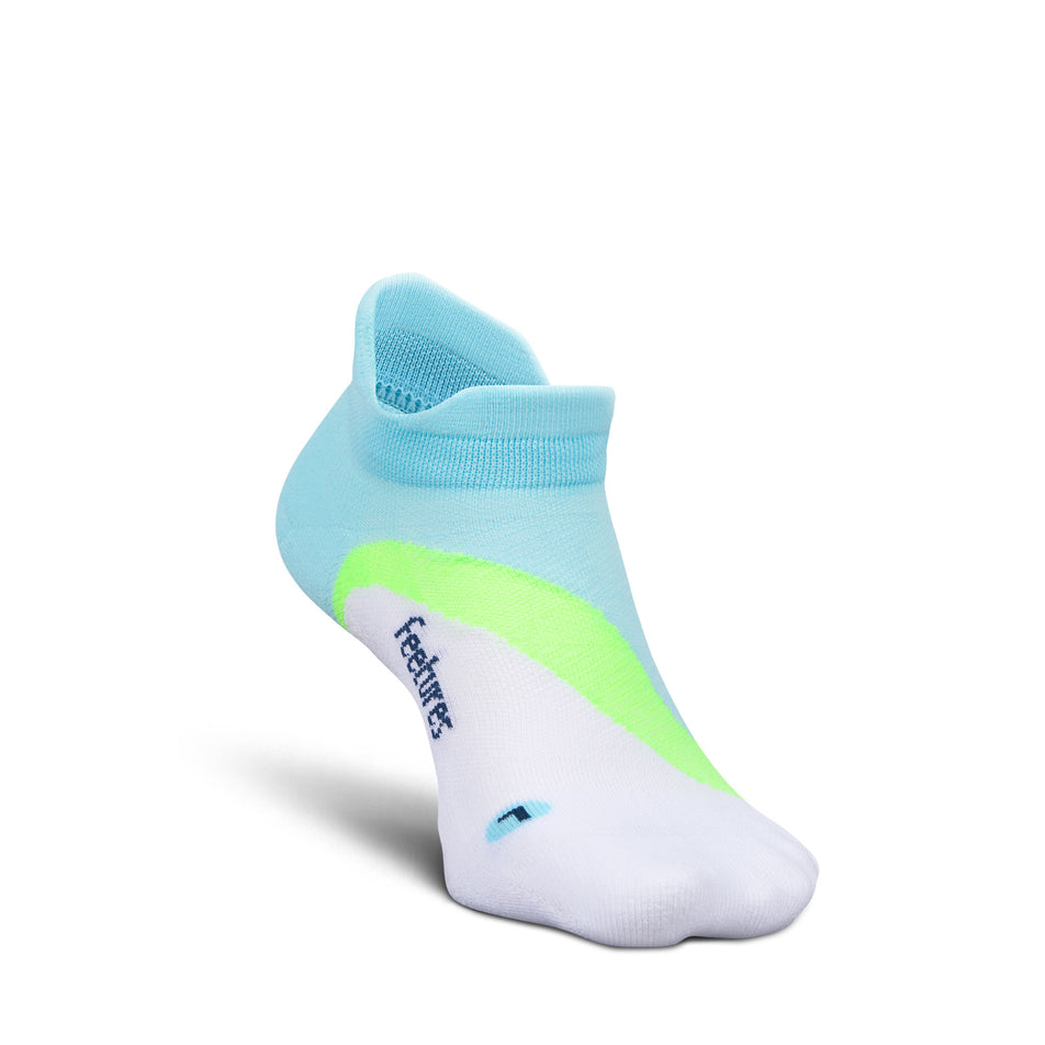 The left sock from a pair of Feetures Unisex Elite Light Cushion No Show Tab in the Cool Plunge colourway.