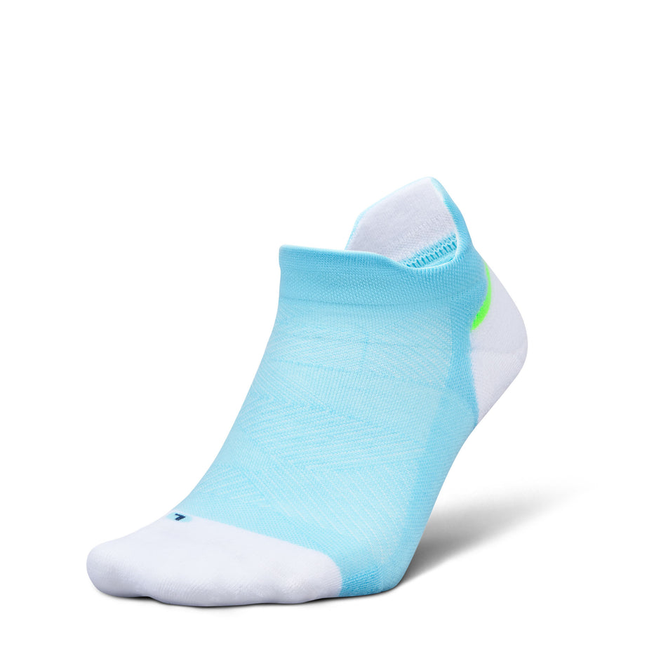 Lateral view of the left sock from a pair of Feetures Unisex Elite Max Cushion No Show Tab in the Cool Plunge colourway.