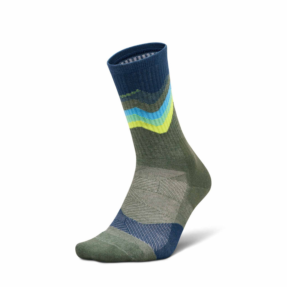 Lateral view of the left sock from a pair of Feetures Unisex Trail Max Cushion Mini Crew in the Tectonic Green colourway.