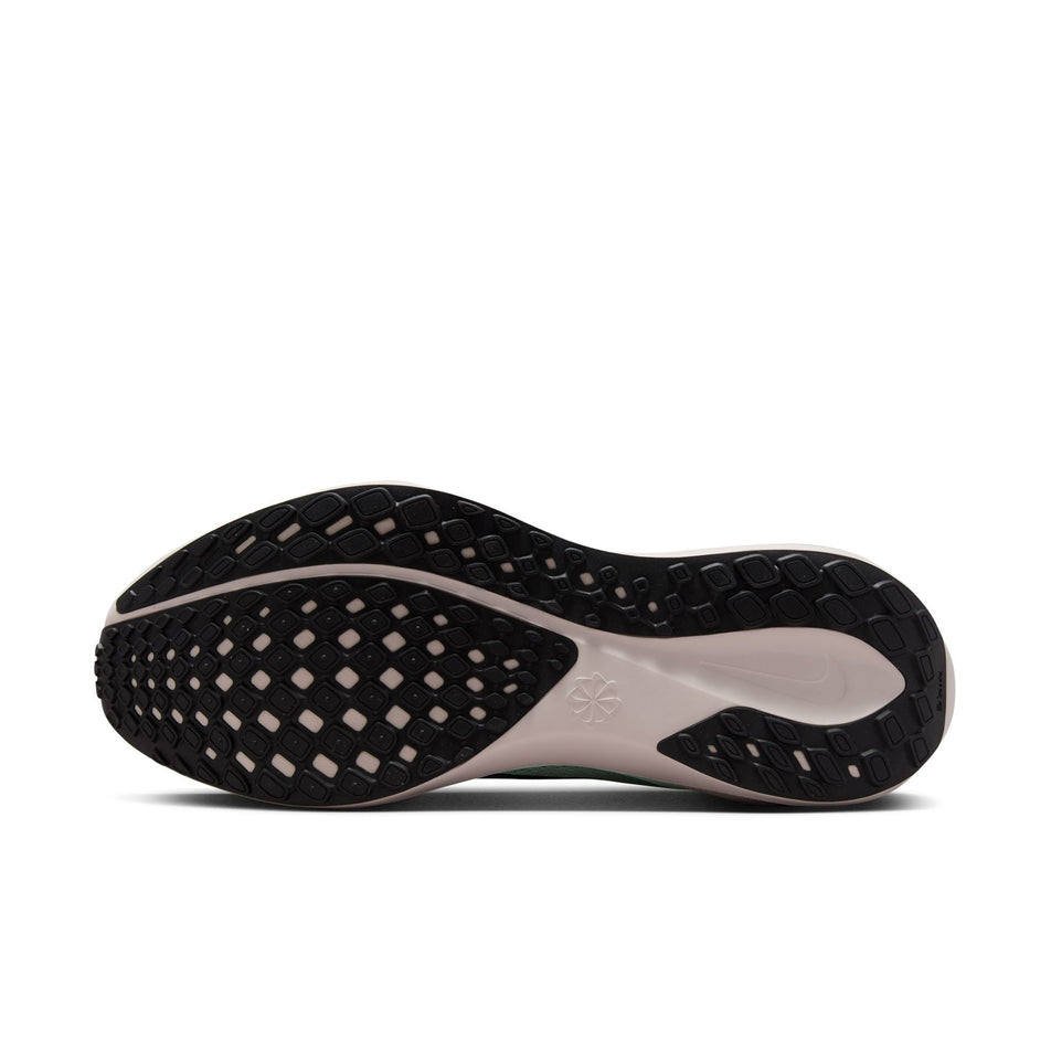 The outsole of the left shoe from a pair of Nike Men's Pegasus 41 Road Running Shoes in the Glacier Ice/Black-Mint Foam-Hyper Pink colourway.  (8684404801698)