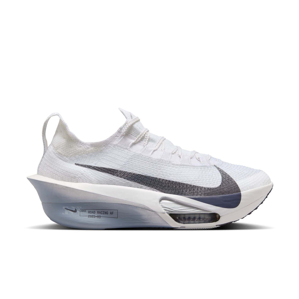 Lateral view of the right shoe from a pair of Nike Men's Alphafly 3 Road Racing Shoes in the White/Gridiron-Pure Platinum colourway. (8613778915490)