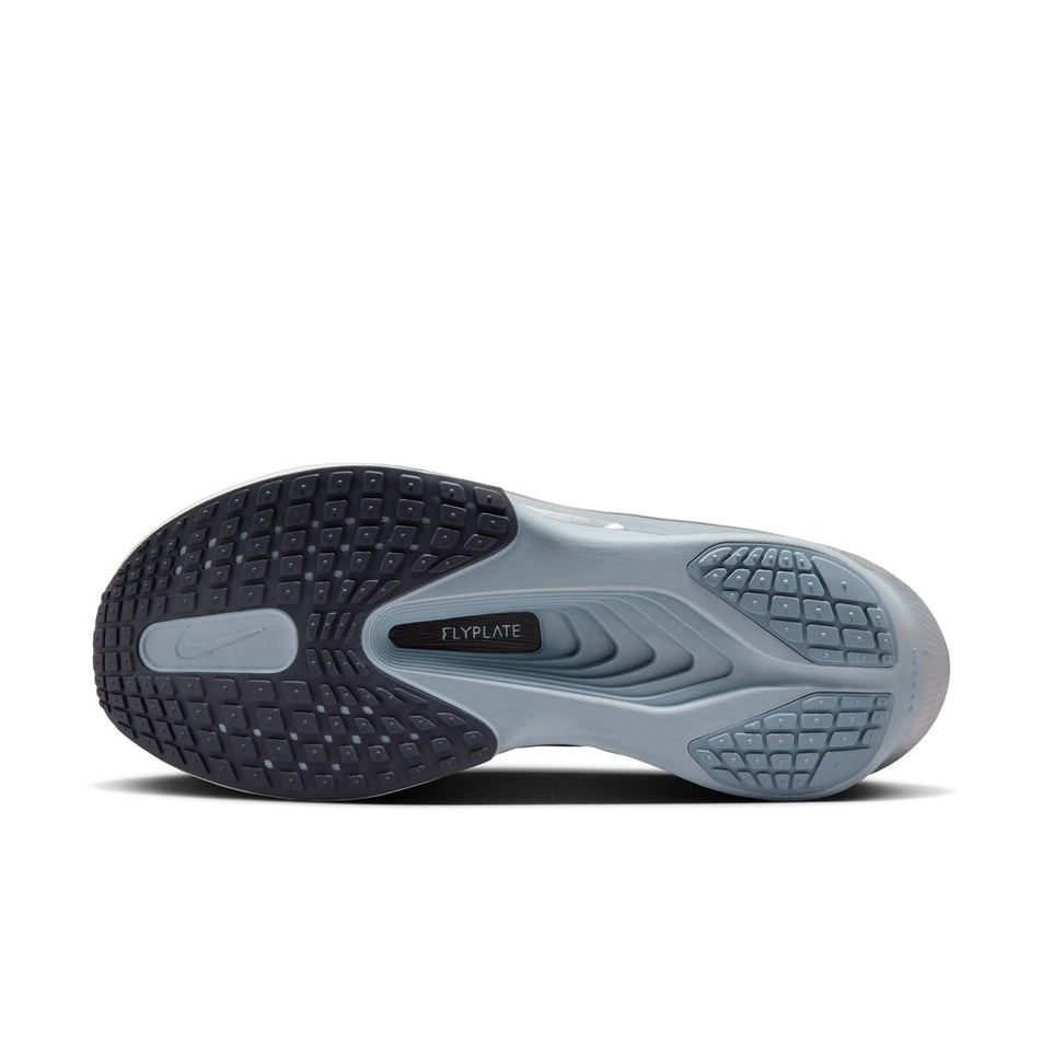 The outsole of the left shoe from a pair of Nike Men's Zoom Fly 6 Road Running Shoes in the White/Gridiron-Pure Platinum colourway. (8613903728802)