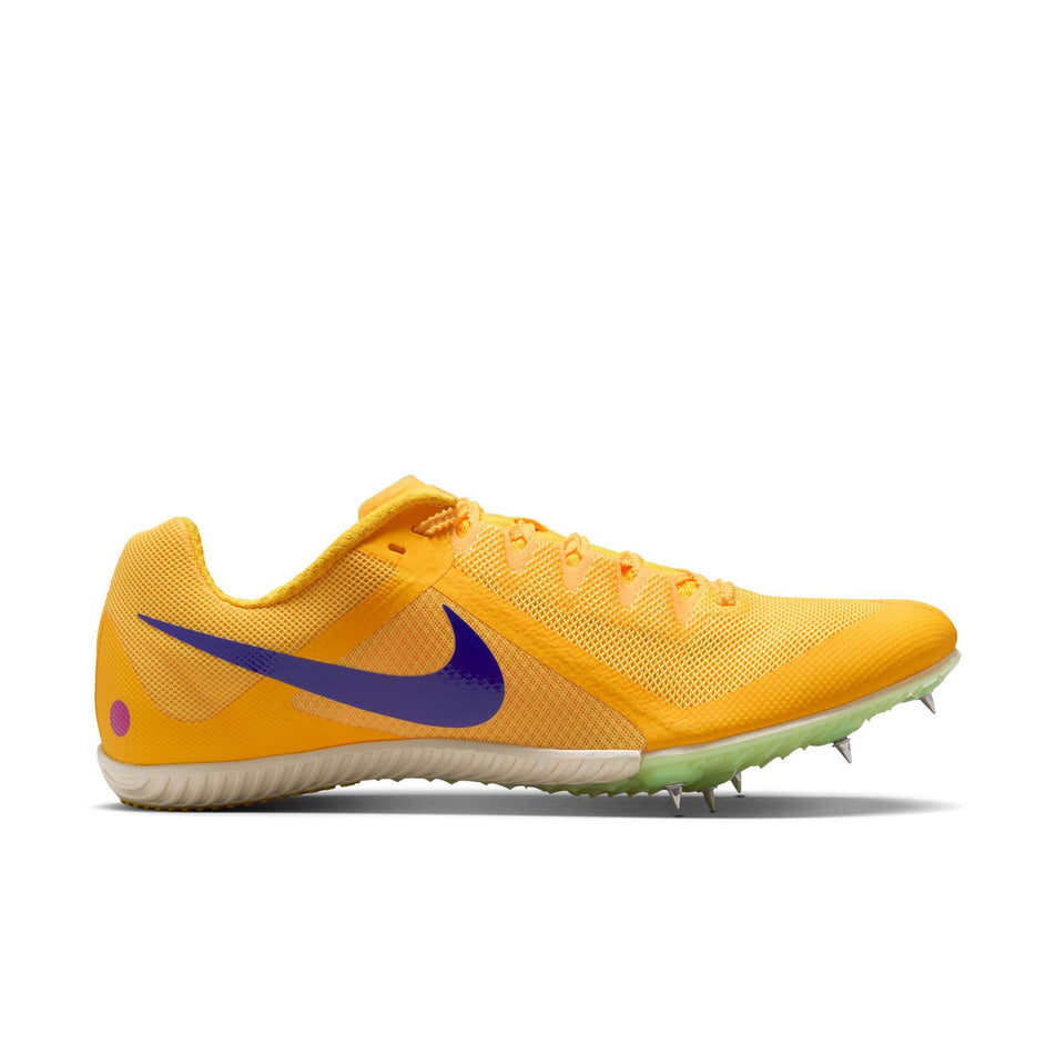 Lateral view of the right shoe from a pair of Nike Unisex Zoom Rival Track & Field Multi-Event Spikes in the Citron Pulse/Indigo Burst-Volt Glow colourway.