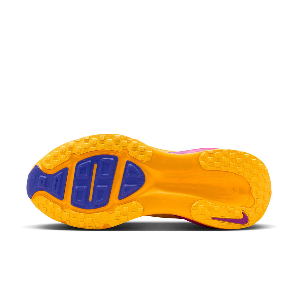 The outsole of the left shoe from a pair of Nike Men's Vomero 18 Road Running Shoes in the Citron Pulse/Blue Void-laser Orange colourway.