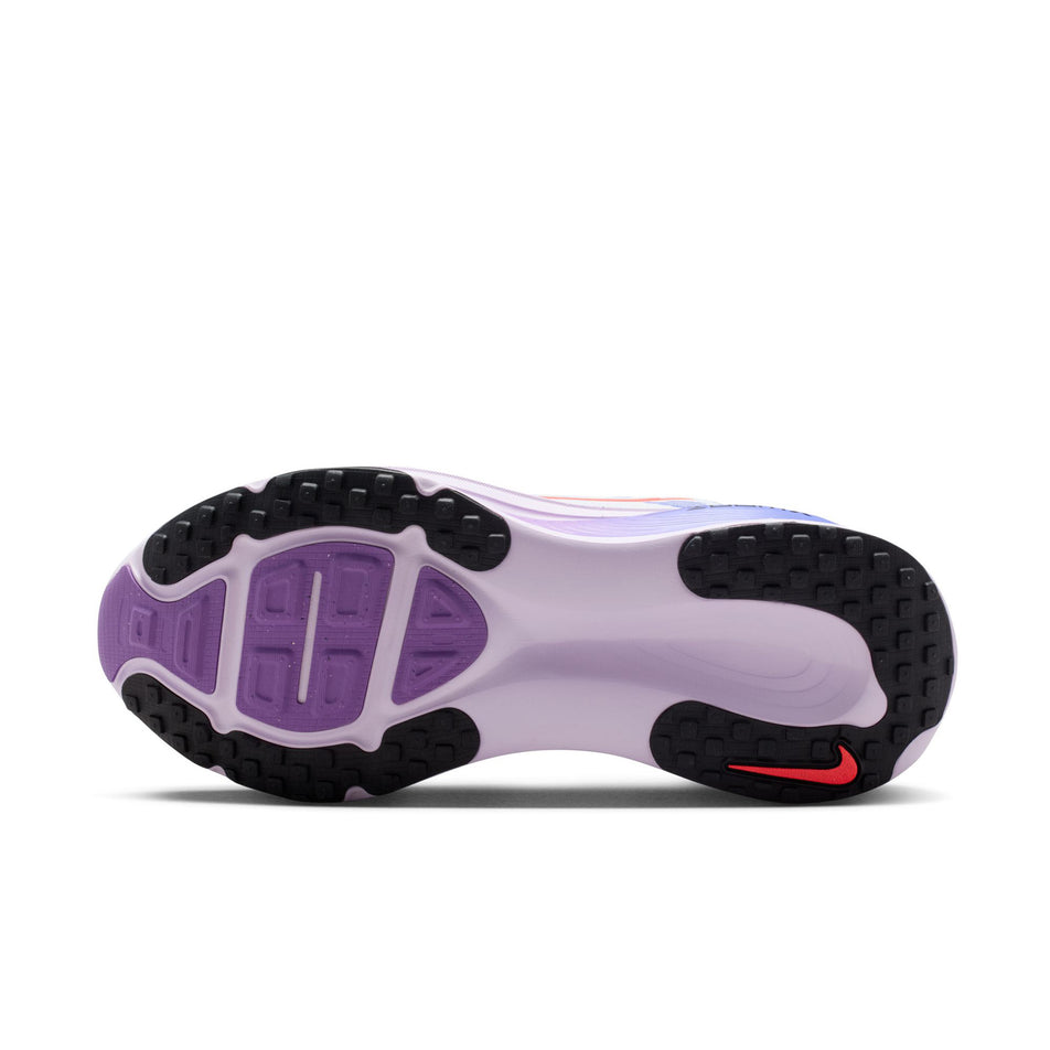 The outsole of the left shoe from a pair of Nike Women's Vomero 18 Road Running Shoes in the White/Hot Lava-Violet Mist-Sapphire colourway.