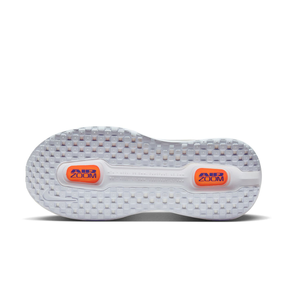 The outsole of the left shoe from a pair of Nike Men's Vomero Premium Road Running Shoes in the White/Lapis-Total Orange-Laser Orange colourway.