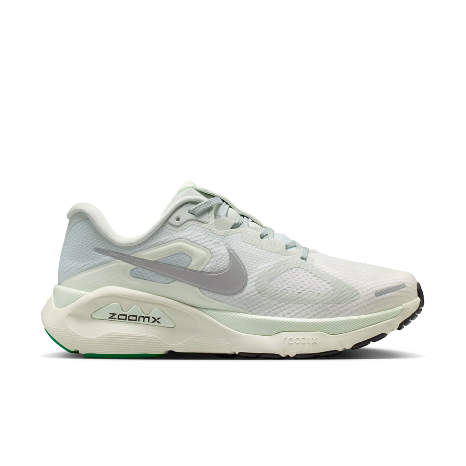 Lateral view of the right shoe from a pair of Nike Women's Structure Plus Road Running Shoes in the Light Silver/Metallic Silver colourway.