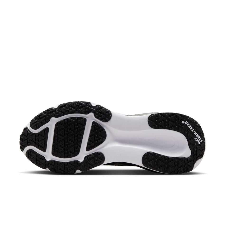 The outsole of the left shoe from a pair of Nike Men's Vomero 18 GORE-TEX Road Running Shoes in the Black/Metallic Silver-Anthracite-White colourway. (8754898501794)
