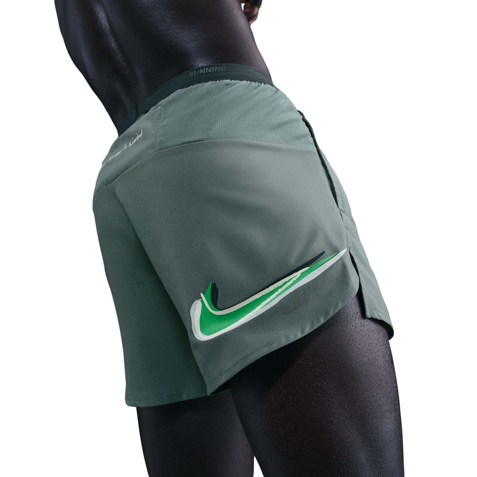 Back view of a model wearing the Nike Men's Dri-FIT Eliud Kipchoge Stride 5