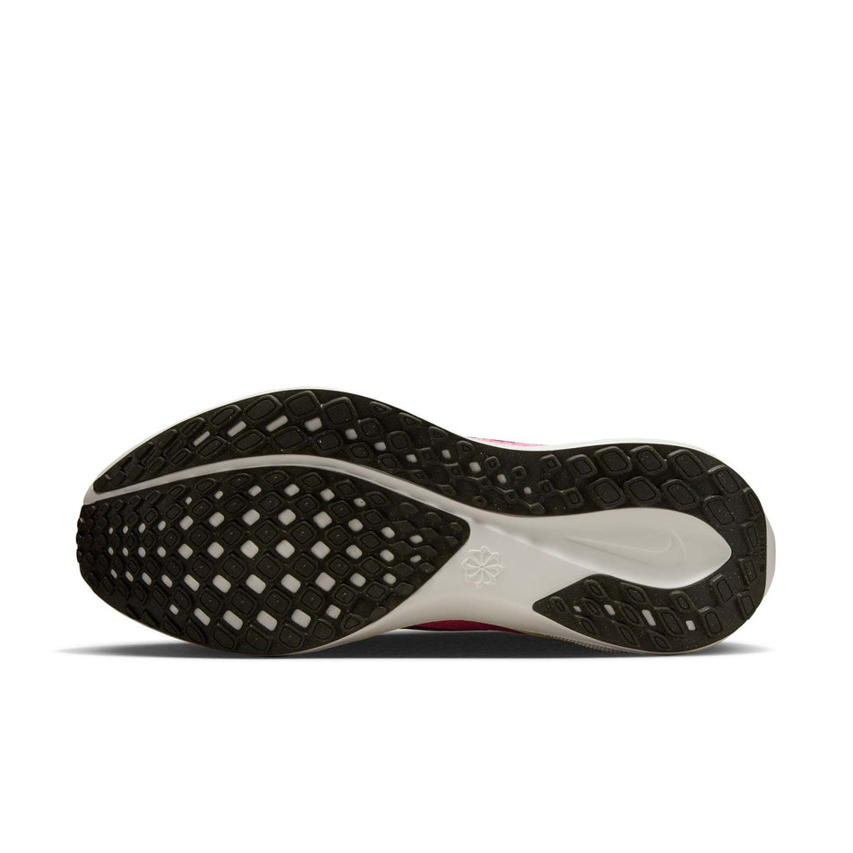 The outsole of the left shoe from a pair of Nike Women's Pegasus 41 Road Running Shoes in the Hyper Pink/Sequoia-Guava Ice colourway. (8620734120098)