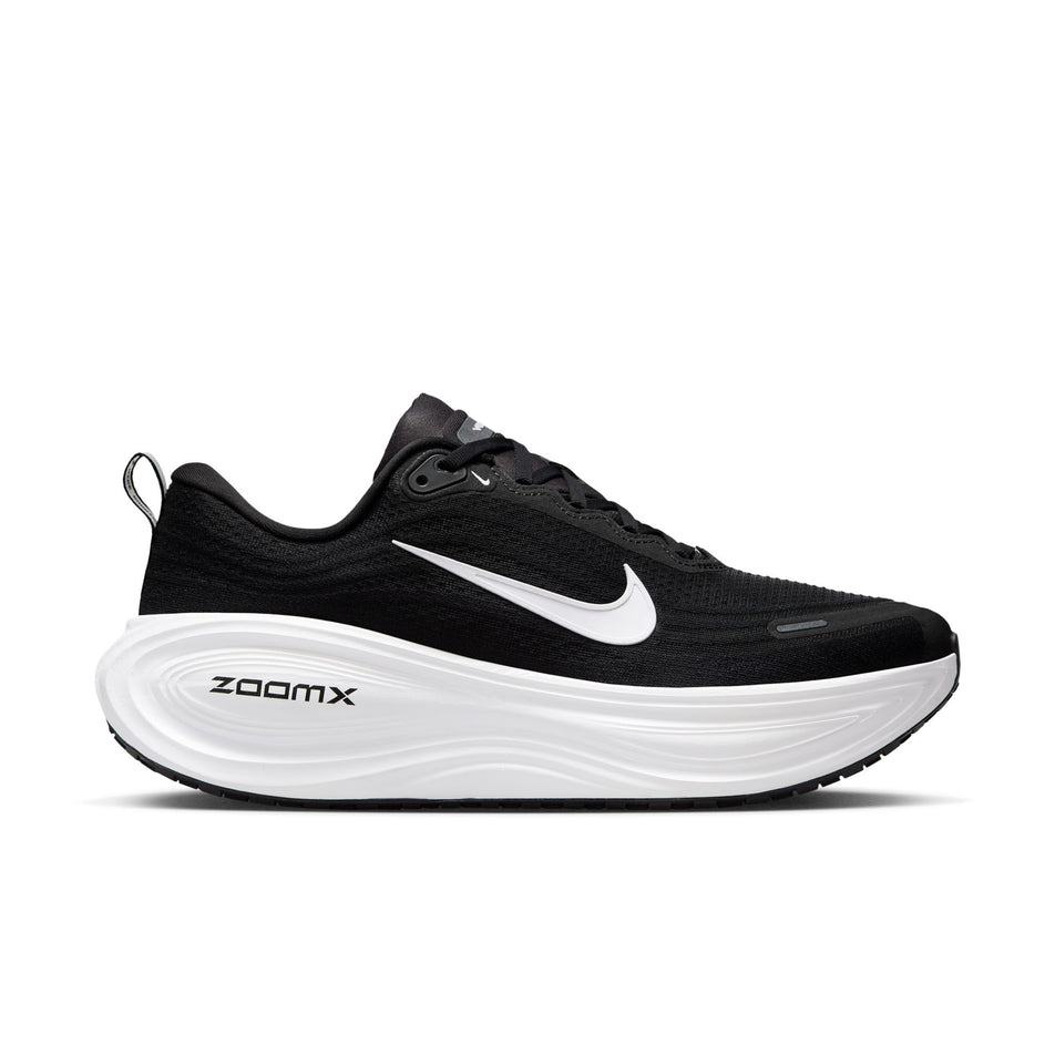 Lateral view of the right shoe from a pair of Nike Men's Vomero Plus Road Running Shoes in the Black/White-Cool Grey-Metallic Dark Grey colourway. (8723654246562)