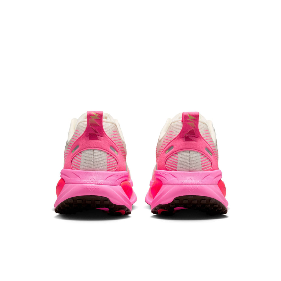 The back of a pair of Nike Men's Vomero 18 Road Running Shoes in the Sail/Sequoia-Hyper Pink-Hyper Pink colourway. (8636927738018)