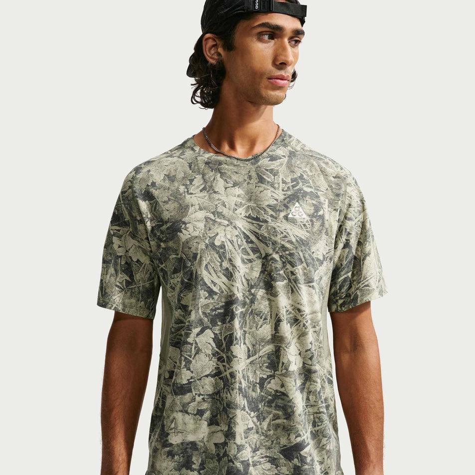 Front view of a model wearing the Nike Men's ACG Solar Chase 