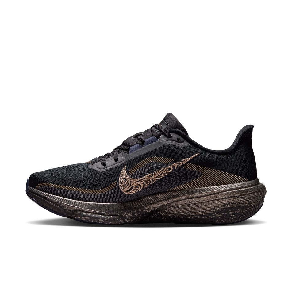 Medial view of the right shoe from a pair of Nike Women's Pegasus 42 