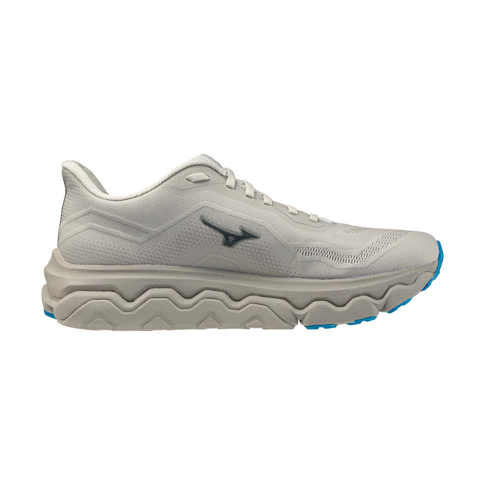 Medial view of the left shoe from a pair of Mizuno Men's Wave Horizon 9 Running Shoes in the Foggy Dew/Dark Slate/Blue Jewel colourway.