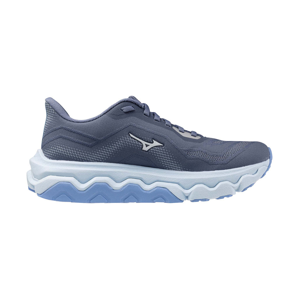 Medial view of the left shoe from a pair of Mizuno Women's Wave Horizon 9 Running Shoes in the Wild Wind/White/Vista Blue colourway.
