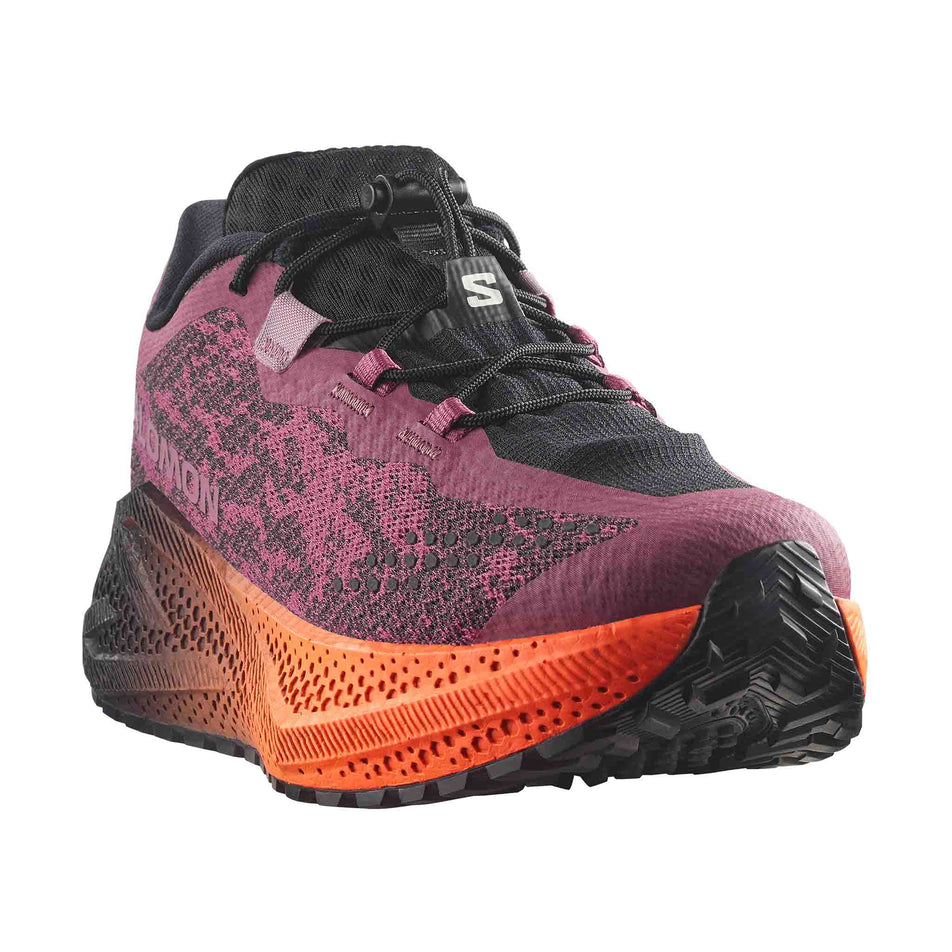 Lateral view of the right shoe from a pair of Salomon Women's Aero Glide 4 GRVL Running Shoes in the Nocturne/Black colourway.
