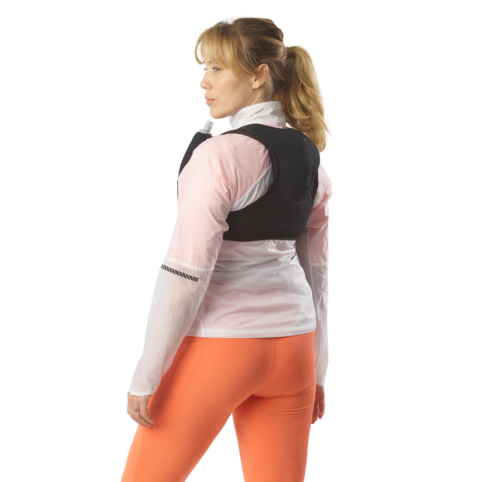 Back view of a model wearing the Salomon Unisex Pulse 2 Set in the Black colourway.