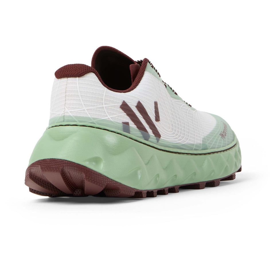 Lateral view of the right shoe from a pair of NNormal Unisex Tomir 2.0 Running Shoes in the Green/White colourway.
