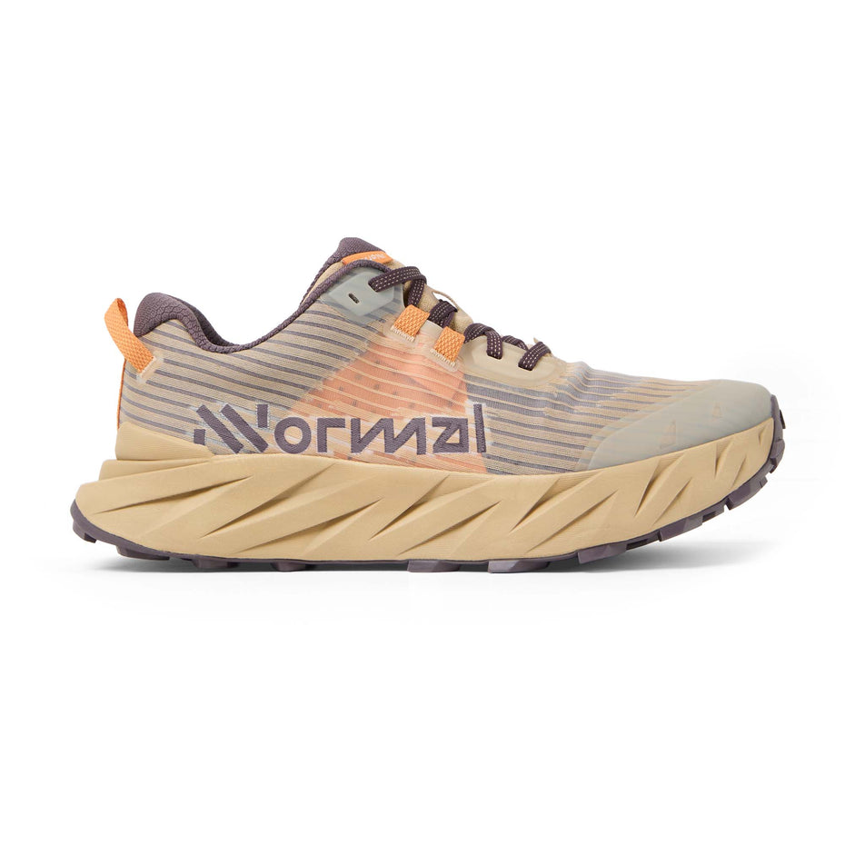 Lateral view of the right shoe from a pair of NNormal Cadí Running Shoes in the Beige colourway.