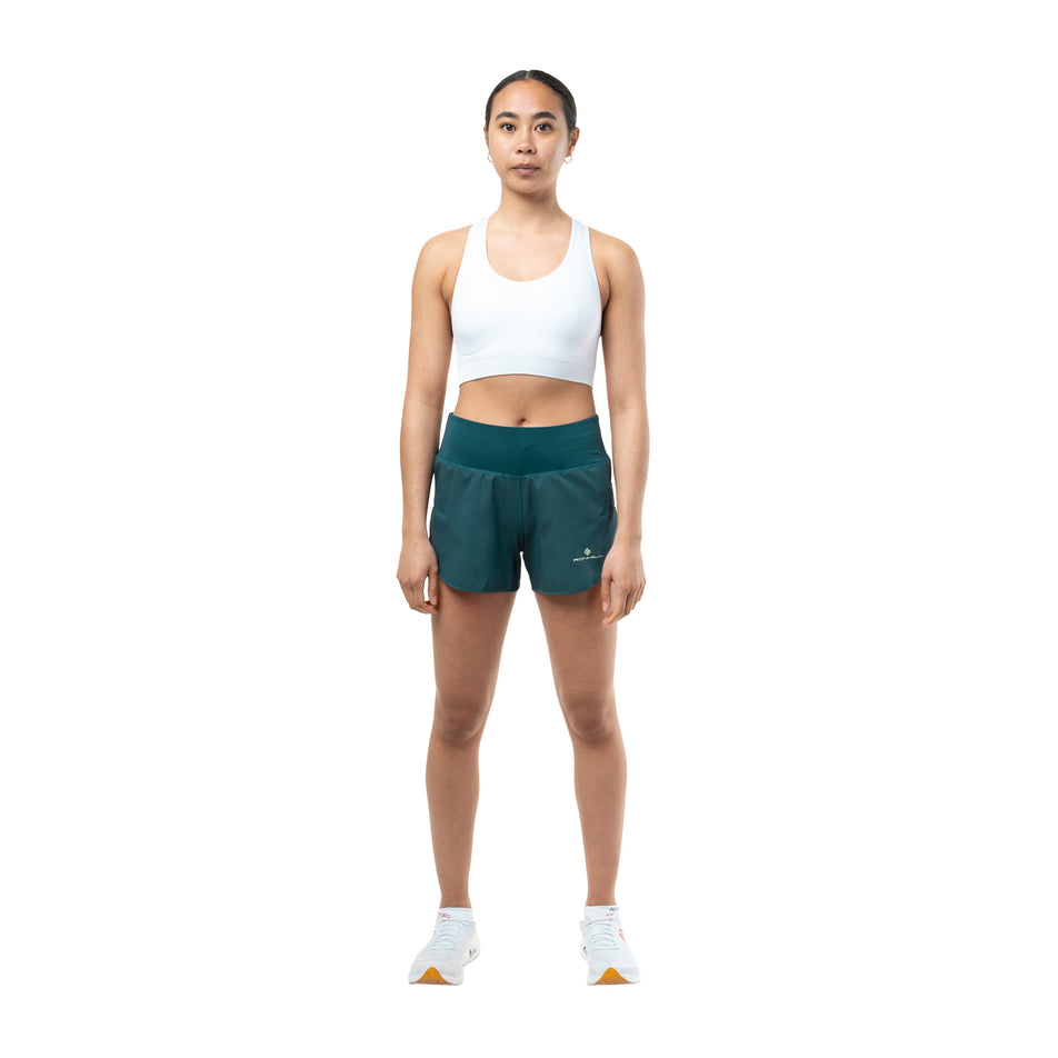 Front view of a model wearing the Ronhill Women's Tech 4.5