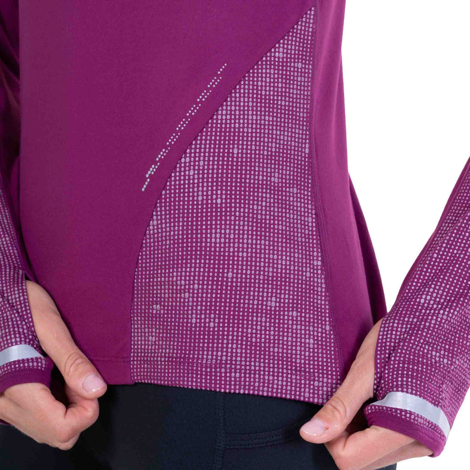 Ronhill | Women's Tech Reflect 1/2 Zip - Blackcurrant/Reflect