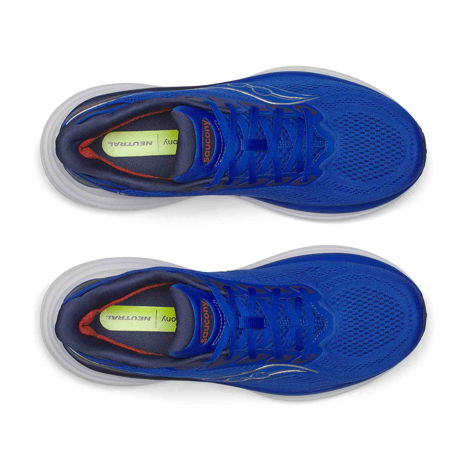 The uppers of a pair of Saucony Men's Triumph 24 Running Shoes in the Lapis/Silver colourway.