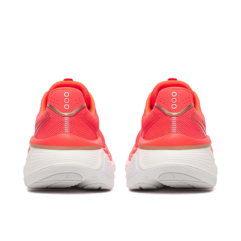 The back of a pair of Saucony Women's Hurricane 26 Running Shoes in the Vizired colourway.