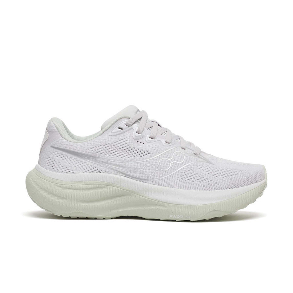 Lateral view of the right shoe from a pair of Saucony Women's Ride 19 Running Shoes in the Fog/Cast colourway.
