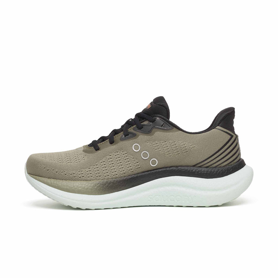 Medial view of the right shoe from a pair of Saucony Men's Triumph 23 Running Shoes in the Laurel/Black colourway.