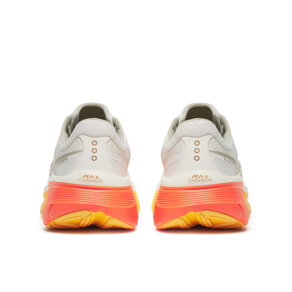 The back of a pair of Saucony Men's Guide 19 Running Shoes in the Ivory/Fire colourway.