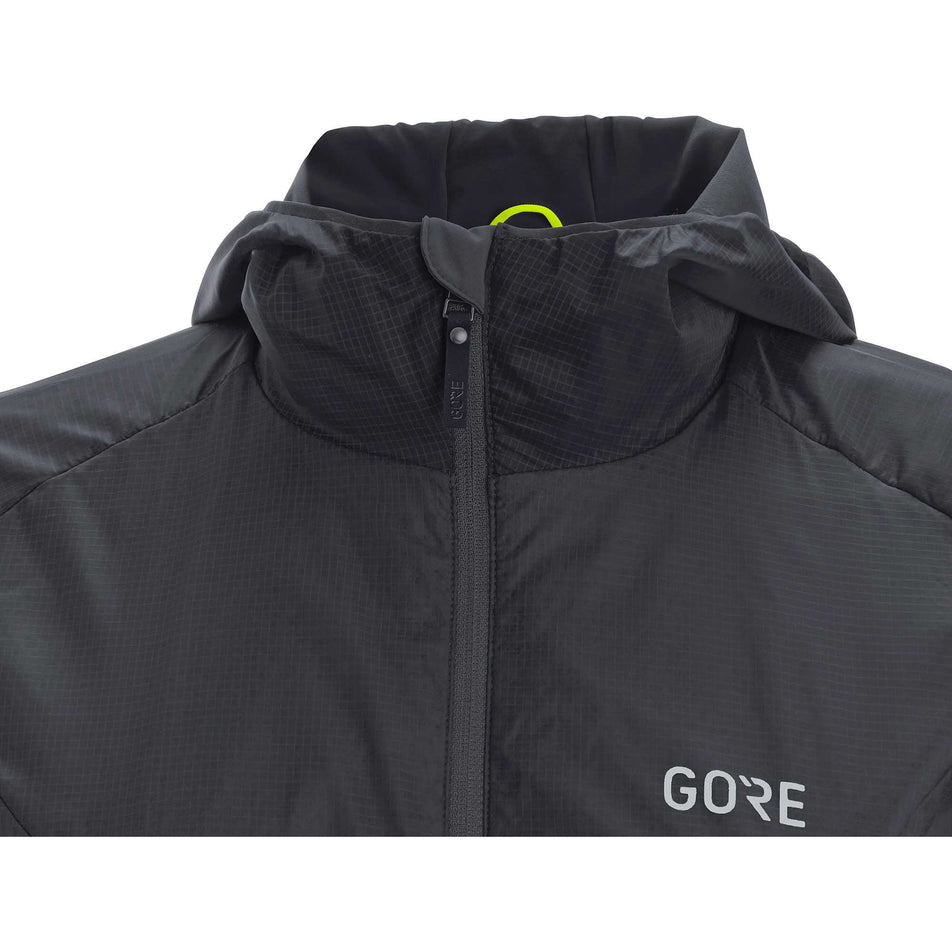 Collar View of Women's Gore Wear R5 GTX I Insulated Jacket (6918375243938)