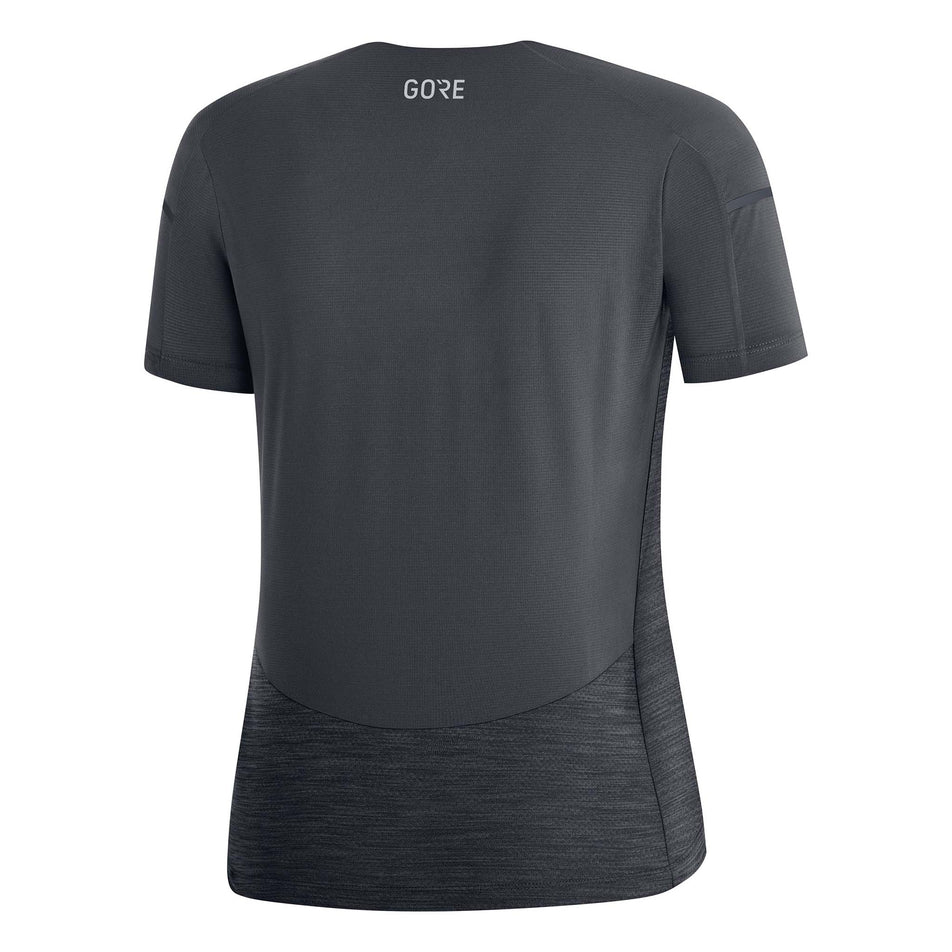 Behind view of women's gore wear vivid shirt (7295055528098)