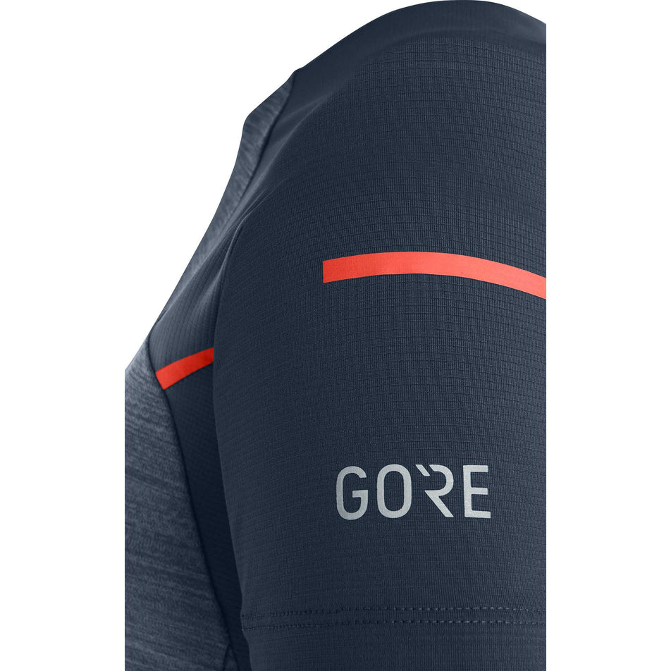 Side Logo View of Women's Gore Wear Vivid Shirt (6918380585122)