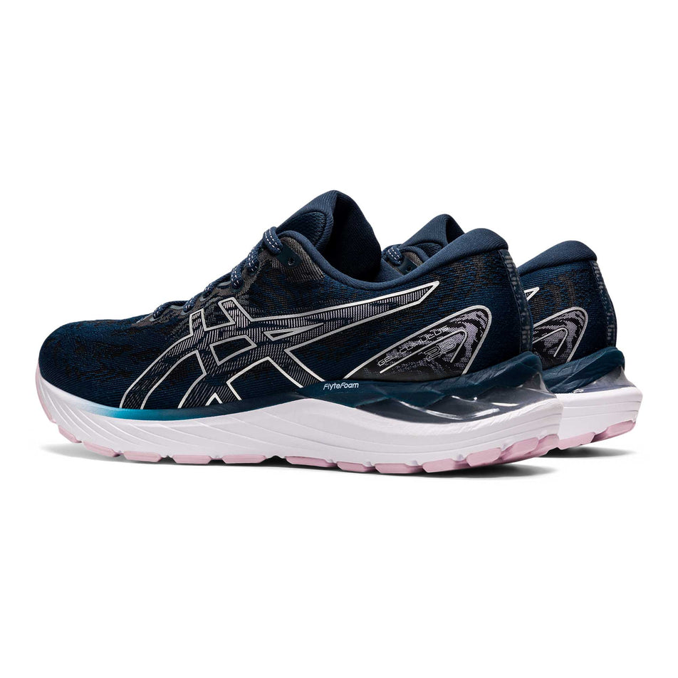 Lateral angled view of Asics | Women's Gel-Cumulus 23 Running Shoes (7215202893986)