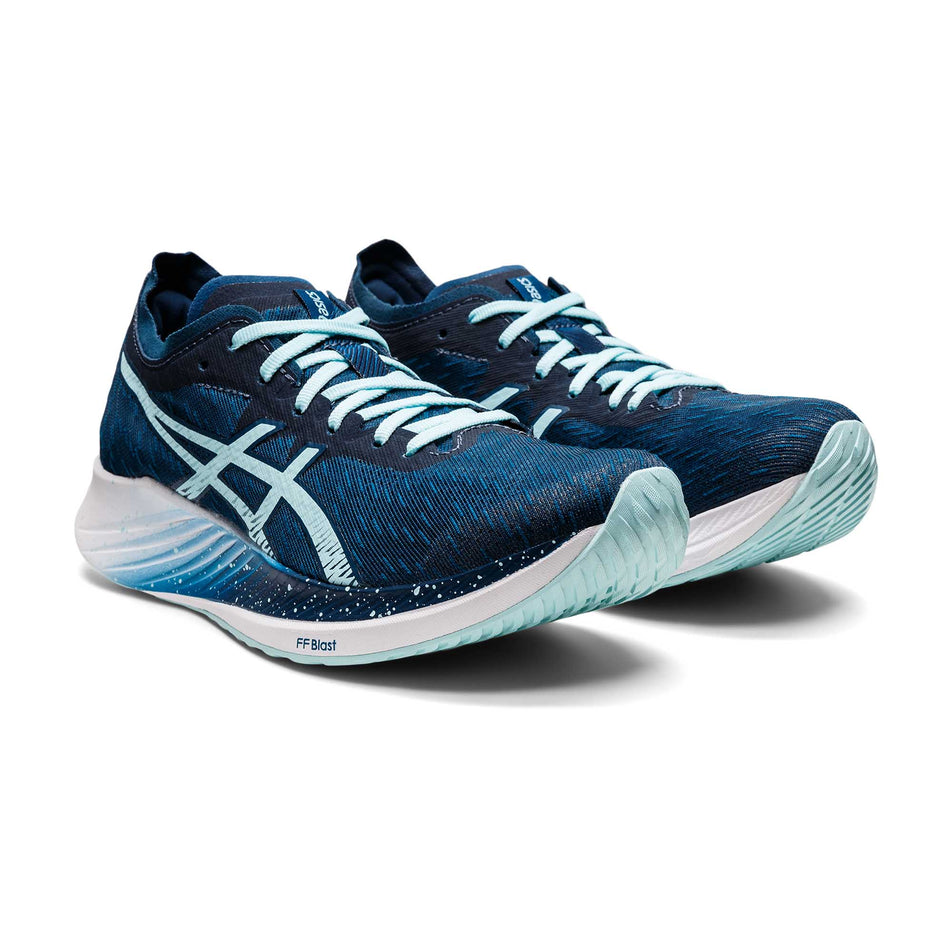 Anterior view of women's asics magic speed (7229732159650)