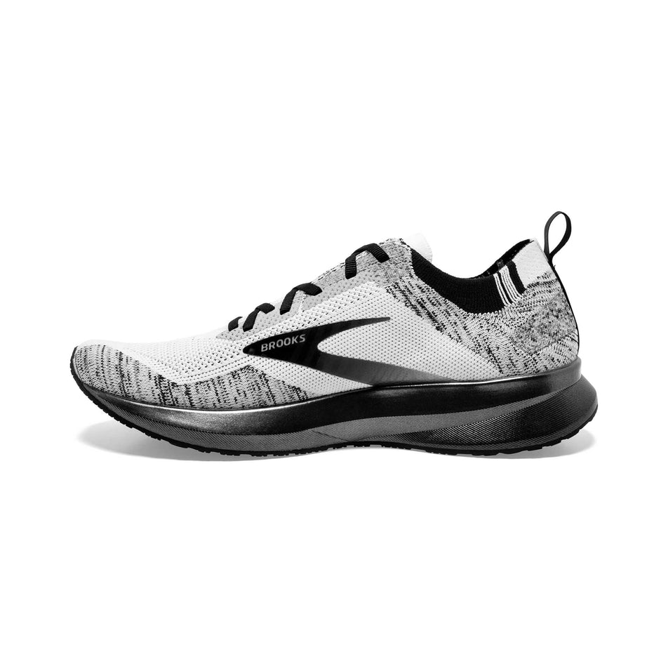 Medial side of the right shoe from a pair of men's Brooks Levitate 4 (6896571482274)