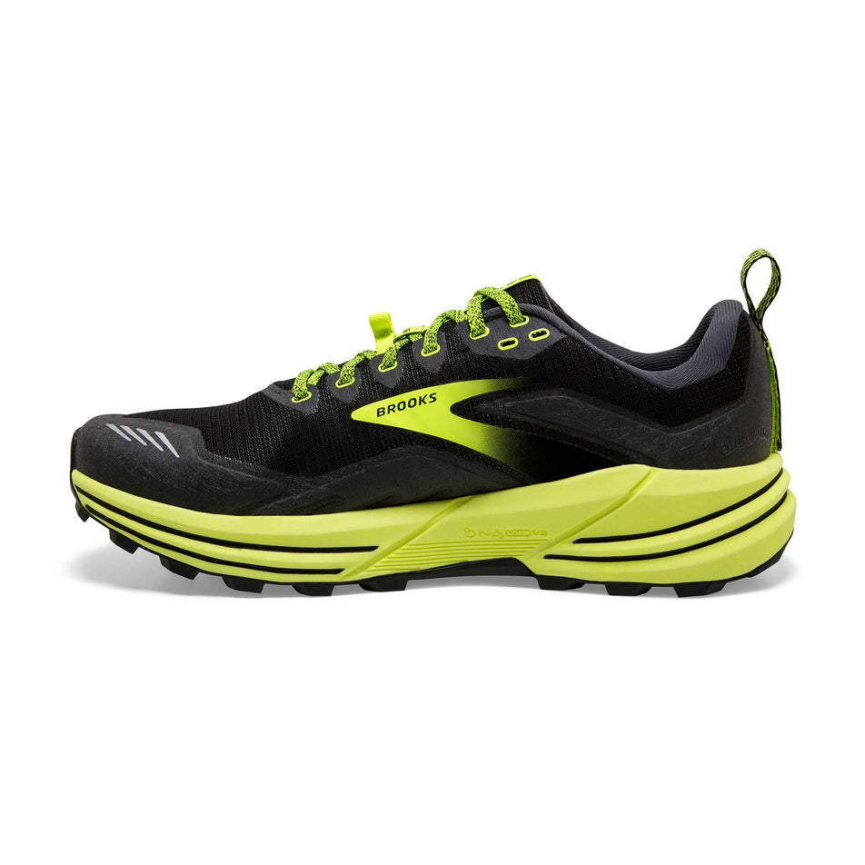 Medial view of men's brooks cascadia 16 running shoes (6884642947234)