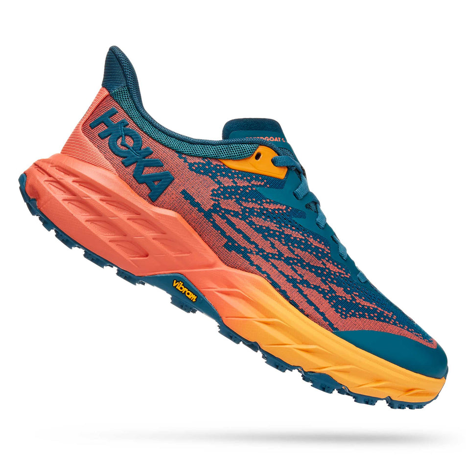 Lateral angled view of women's hoka speedgoat 5 running shoes (7232203456674)