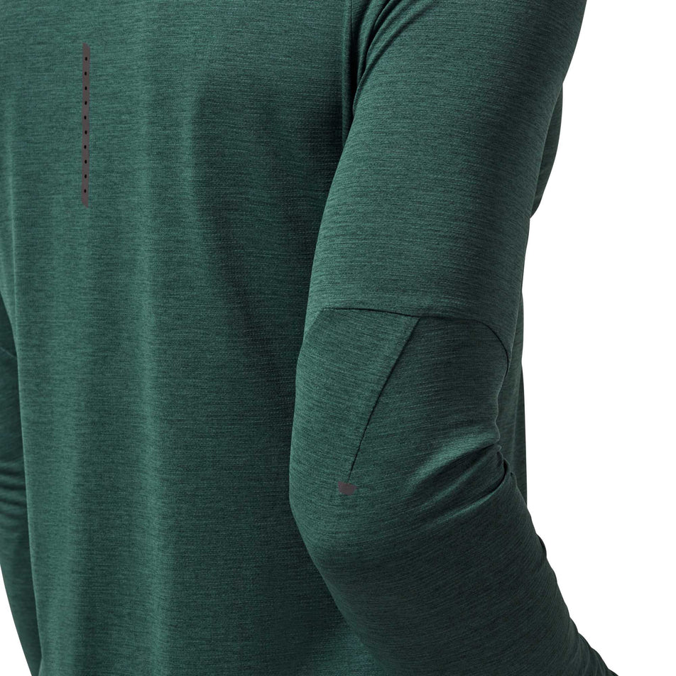 Sleeve view of men's on performance l/s t-shirt (6993365991586)