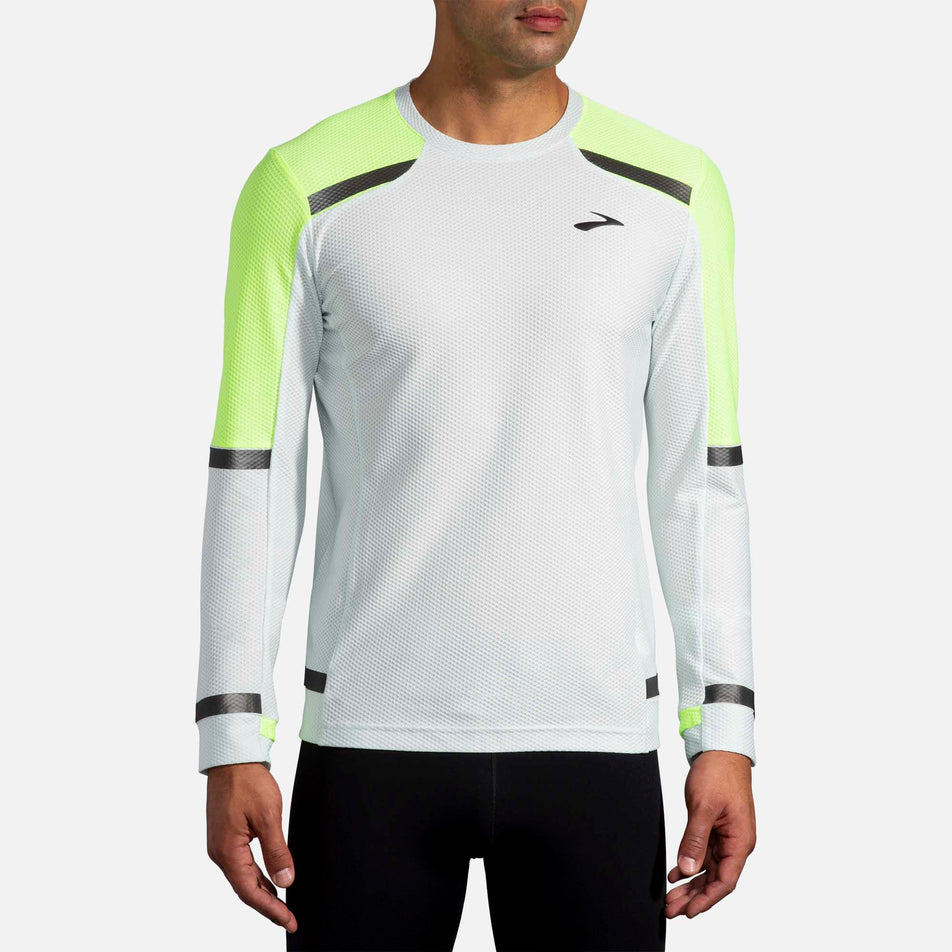 Front of Brooks Carbonite Long Sleeve (6913818230946)